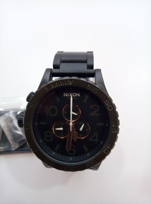 Часы "NIXON 51-30 CHRONO"