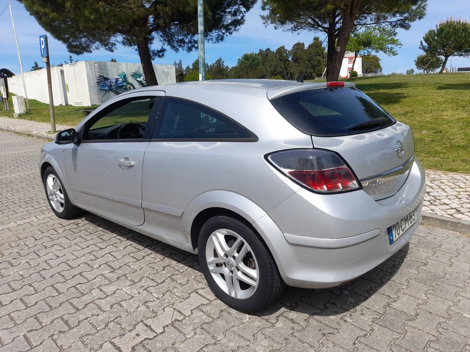 Opel Astra H GTC 1.3 cdti