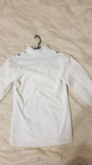 Блузка женская..