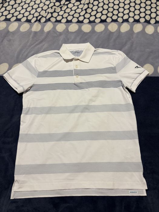 Polo Chervò branco com riscas azuis