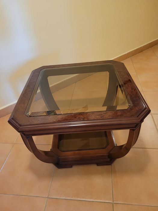 Mesa de apoio em madeira