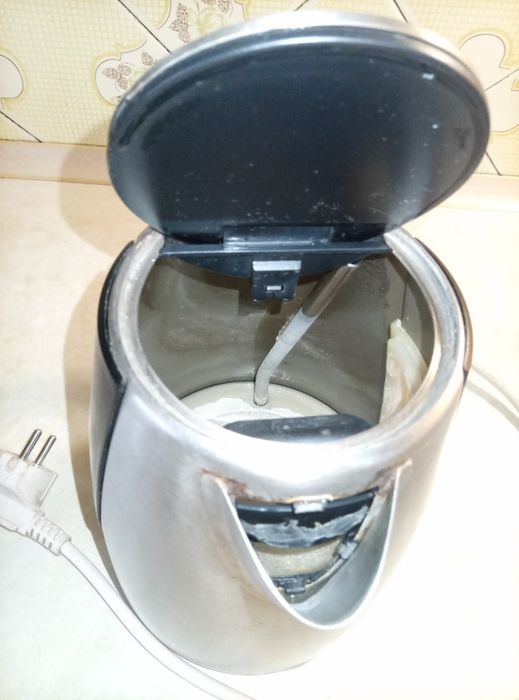 Чайник электрический 2 КВ