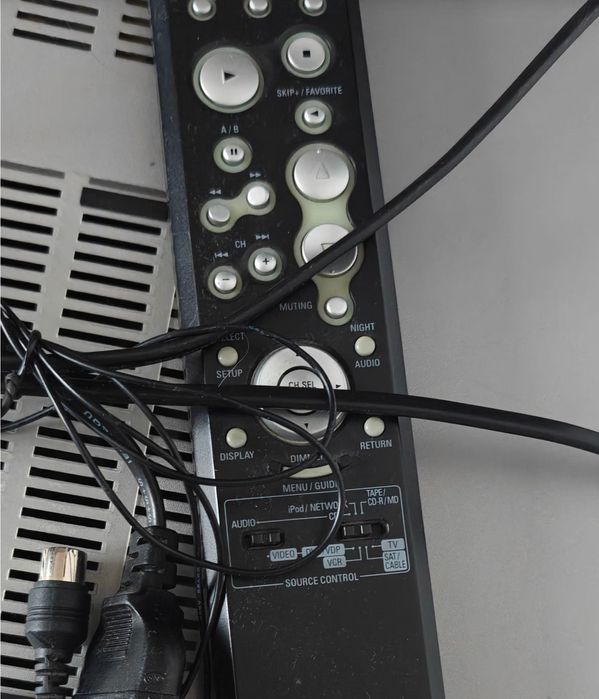 Denon AVR 1708 + pilot + antena