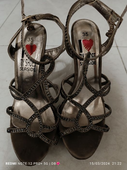 Sandália de cerimónia