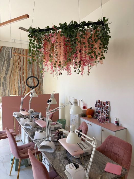 LOKAL, katowice, beauty /usługi / działalność