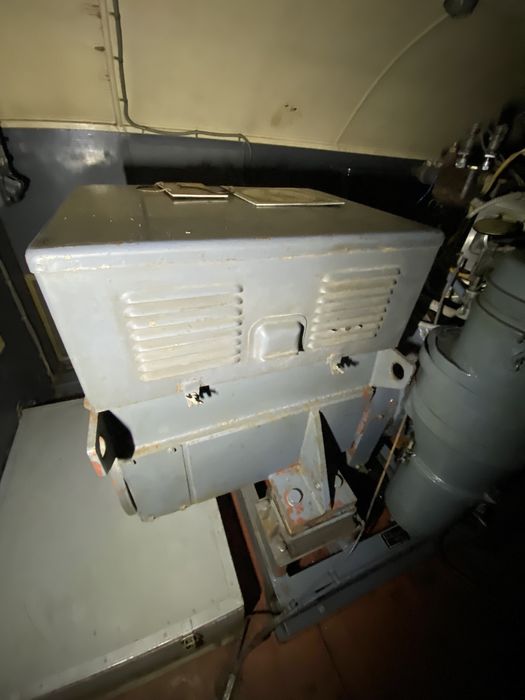 Генератор ГСФ-100М синхроний Генератор 100 квт