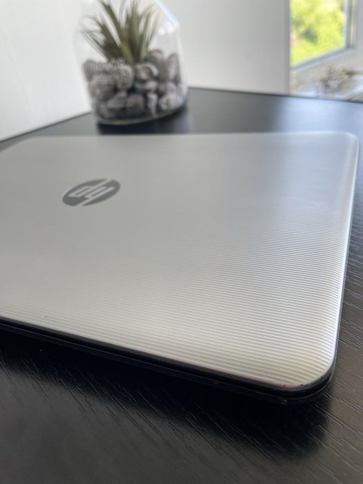 HP Laptop 14-AN012NR