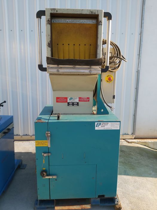 Máquina de moer e separar Cobre /  PARA DESOCUPAR