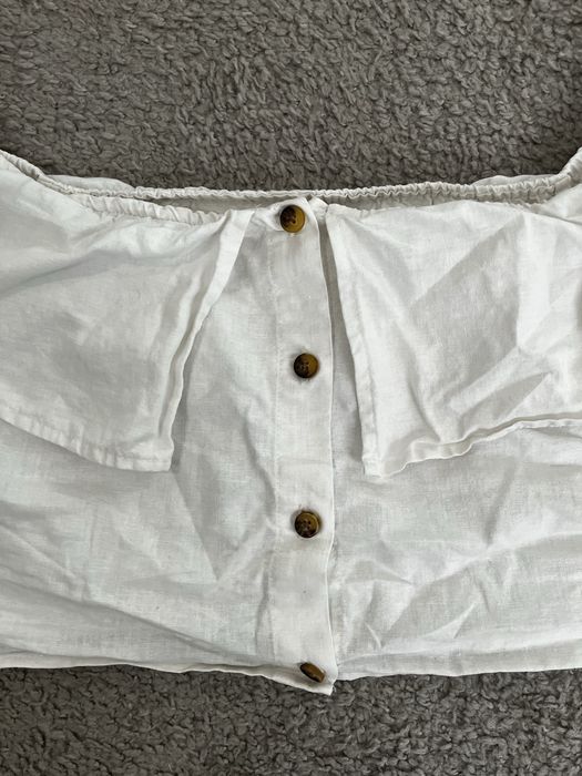 Biały crop top hiszpanka Sinsay