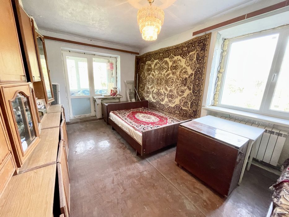 Продам двокімнатну квартиру. Автономне опалення.