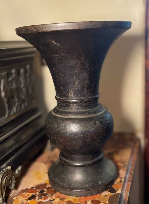 Relógio de Lareira Francês Antigo – Mármore e Bronze – Séc. XIX – Mecanismo Paris