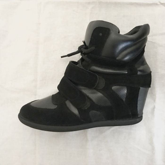 Продам ботинки