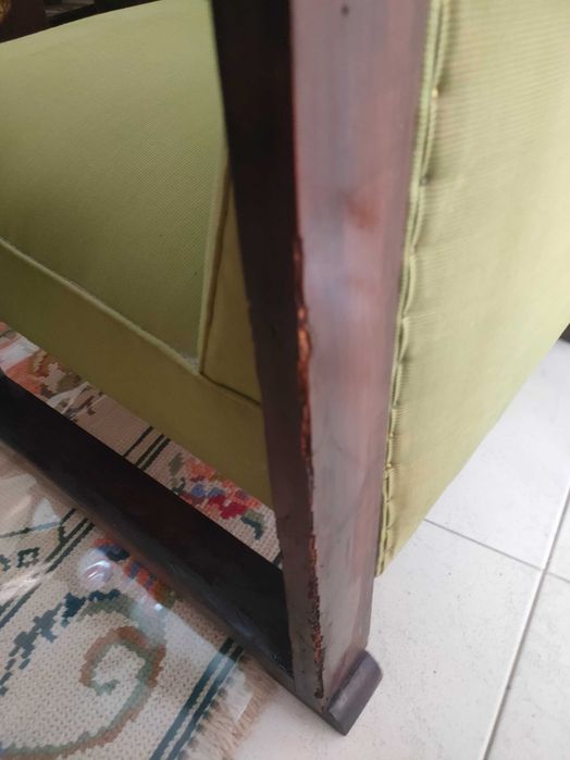 Vendo sofá de 3 lugares e uma cadeira de braços estilo Vintage