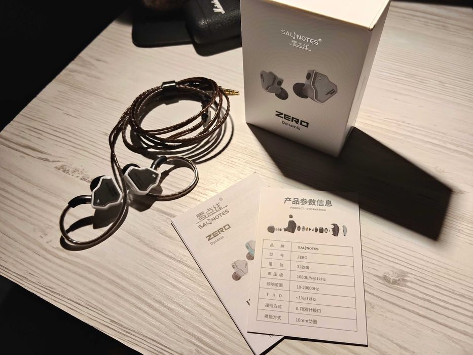 7Hz Salnotes Zero White – динамічні, дротові IEM's навушники