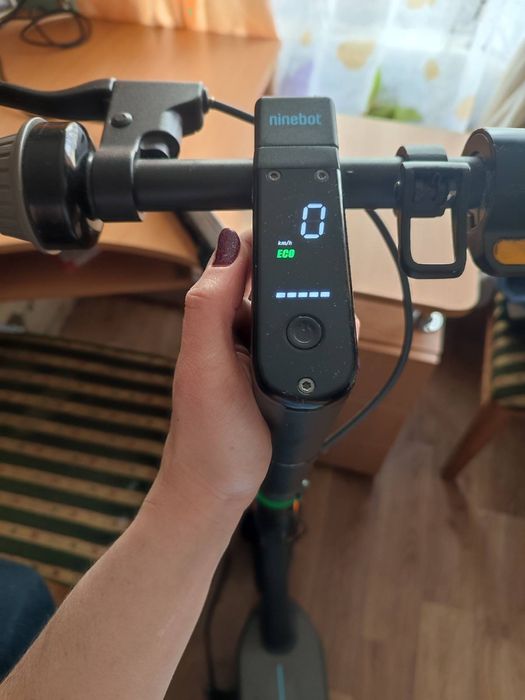 Електросамокат Ninebot