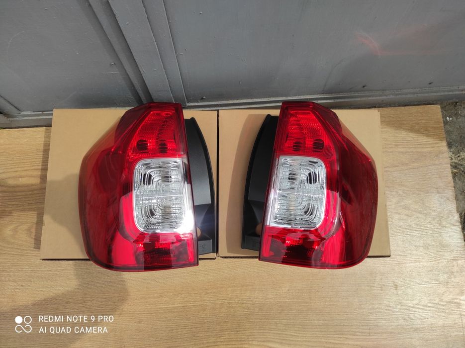 Фонарь фанарь задний стоп Logan mcv Логан мсв