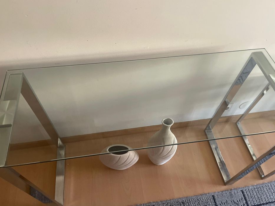 Consola em vidro e aço