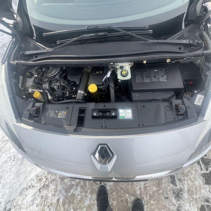 Renault Grand Scenic 1.5 dCi дизель, механіка, сірий
