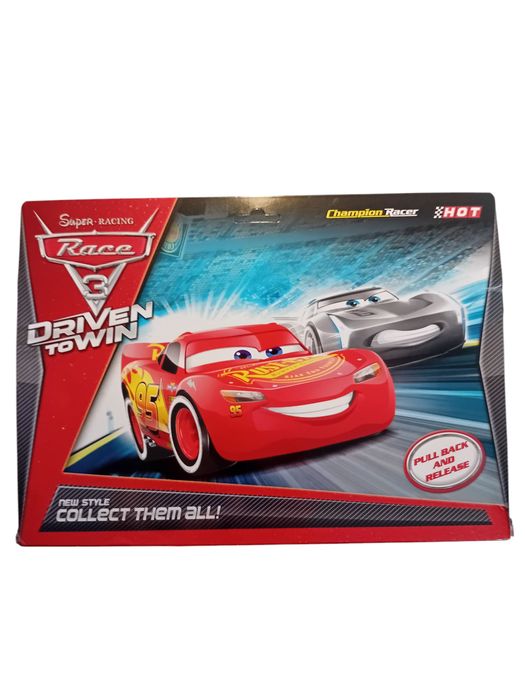 Zestaw 12 autek "AUTA" Zygzak McQueen