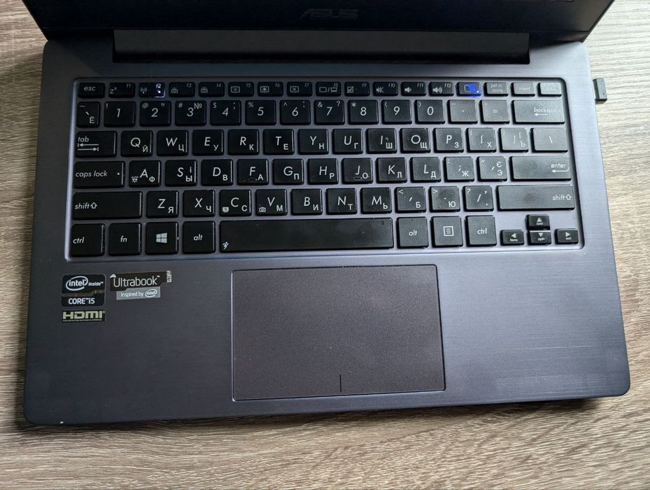 Продам ноутбук Asus в робочому стані