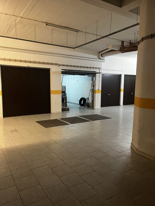Garagem Box 17m² | Quintinhas – Charneca da Caparica