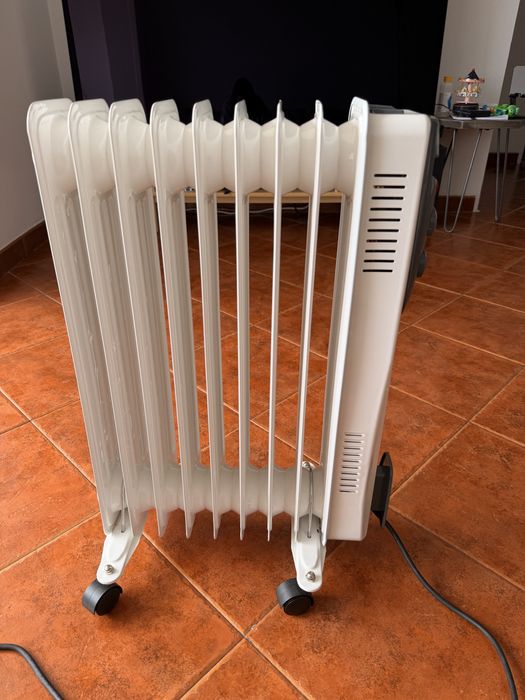 Aquecedor a óleo Kunft 2000W