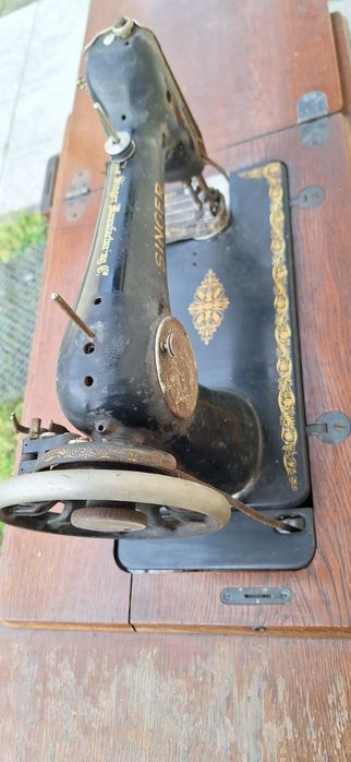 Przedwojenna maszyna do szycia Singer