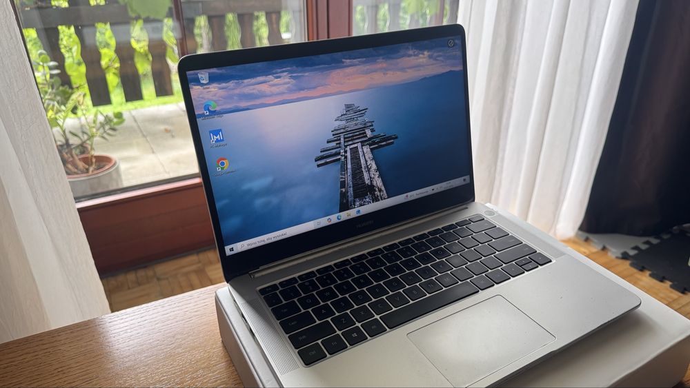 Laptop Huawei Matebook D14 AMD Ryzen 5 2500U 8 GB  RAM