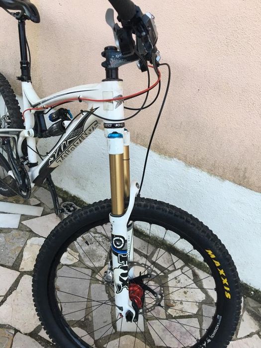 Bicicleta Santa cruz nomad 2011