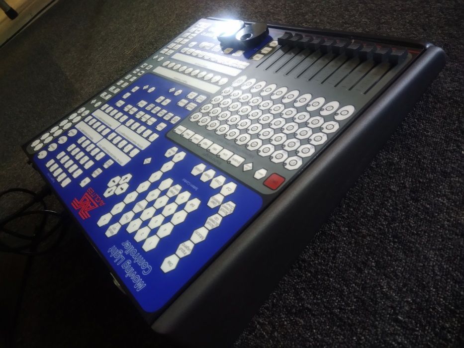 Avolites Azure 2000 Moving Light Controller USB DMX Interface Desk