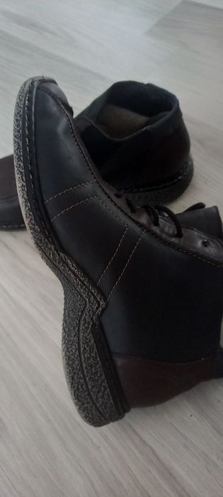Botki damskie skórzane sznurowane Rieker