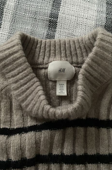 Кофтинка светрик h&m