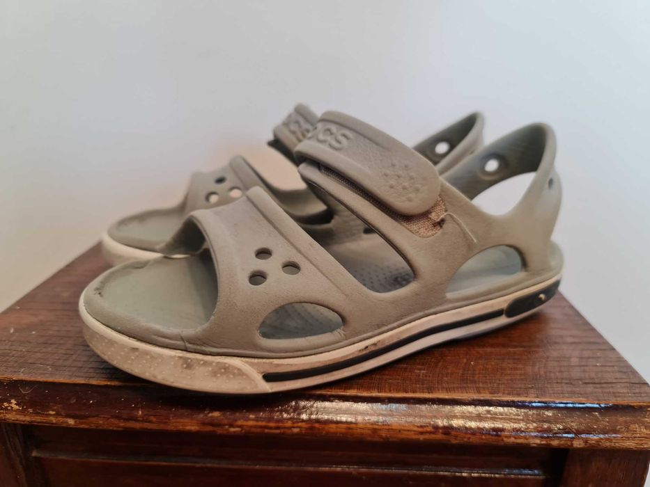 Sandałki Crocs rozmiar J2 34-35