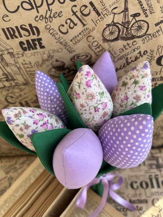 Тюльпани у стилі Тільда