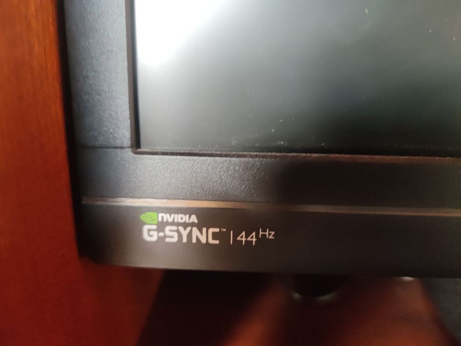 Monitor Philips 27" 144hz gsync full hd