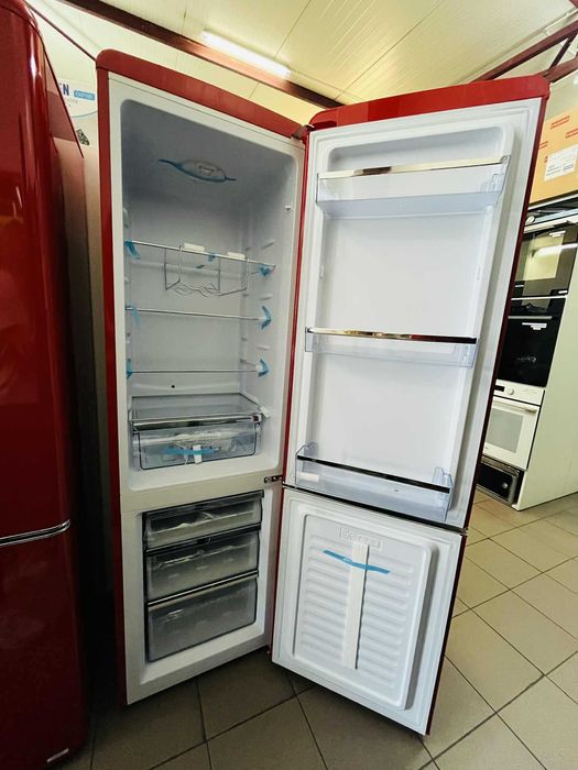 Czerwona lodówka Amica Retro 181 cm – Nowa dostawa! Dostępna od ręki!