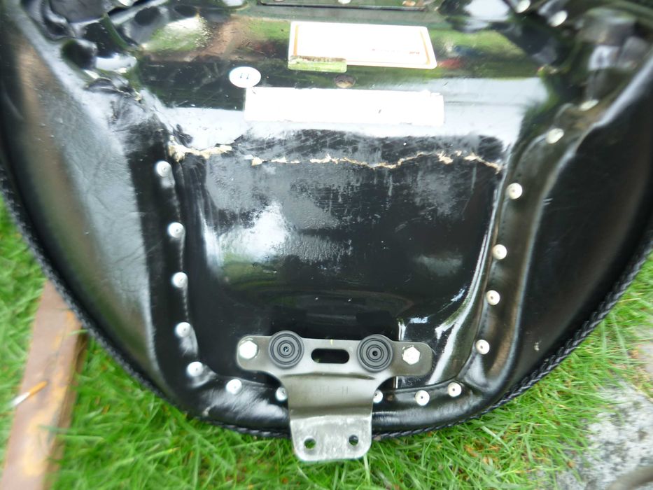 Kanapa Mustang YamahaXV-1900 Midnigh-Star.