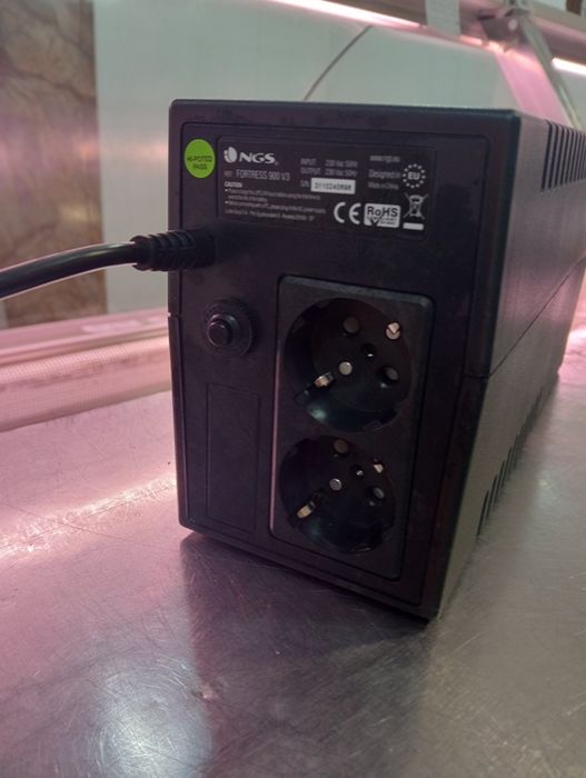 Ups nunca usada nova em caixa