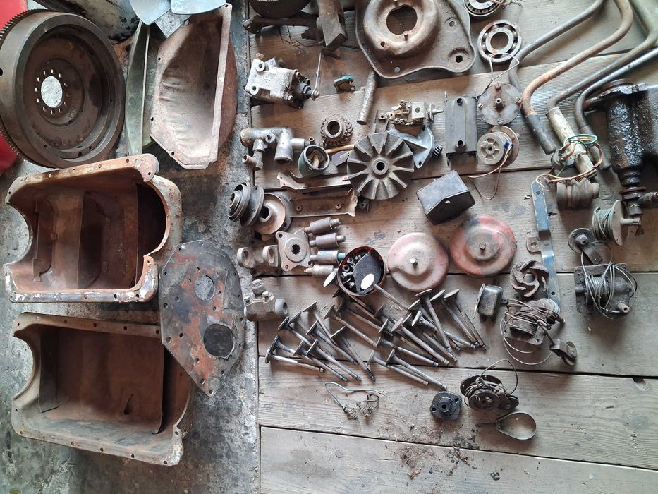 Продам поддон двигателя Москвич 401