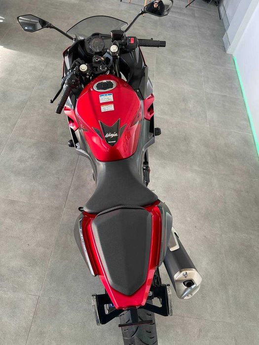 Мотоцикл Kawasaki Ninja 400