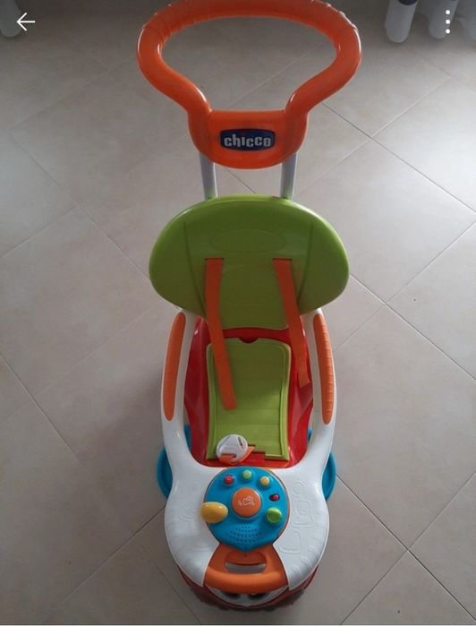 Carrinho de empurrar bebé