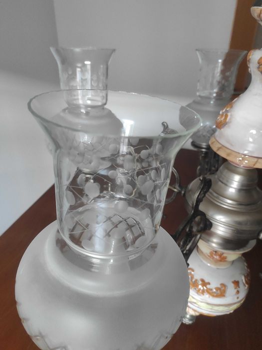 Candeeiro antigo de porcelana