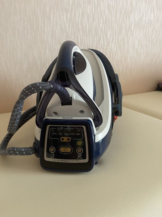 Утюг с парогенератором Tefal GV 9080