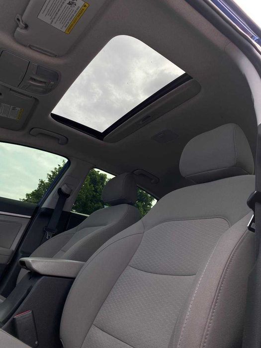 Hyundai Elantra 2018