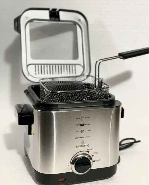 Фритюрниця електрична побутова з кришкою Crownberg CB 5542  1200Вт