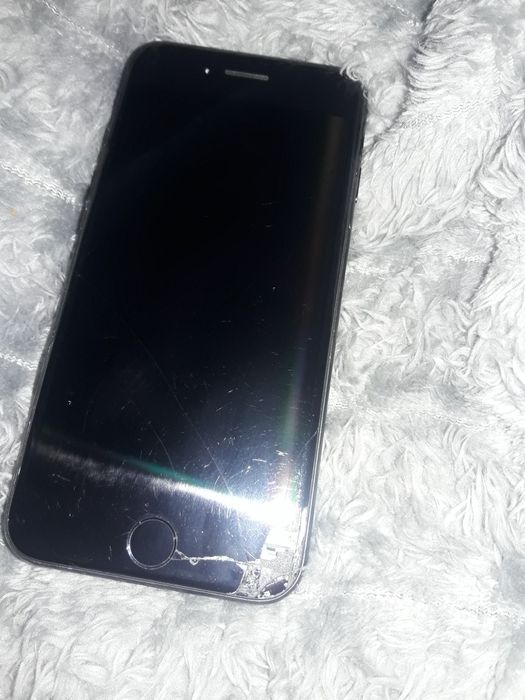 Продам iphone 7 /32gb
