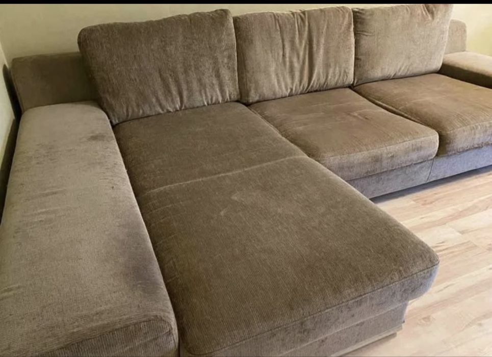 Sofa nie rozkładana,kontakt tylko telefoniczny,możliwość transportu,kontakt tylko telefoniczny.