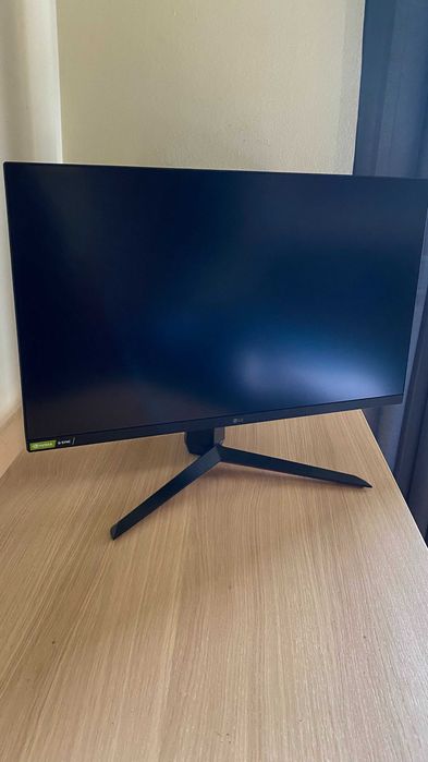Monitor LG UltraGear 27GN650 144hz 27'' (Como novo)
