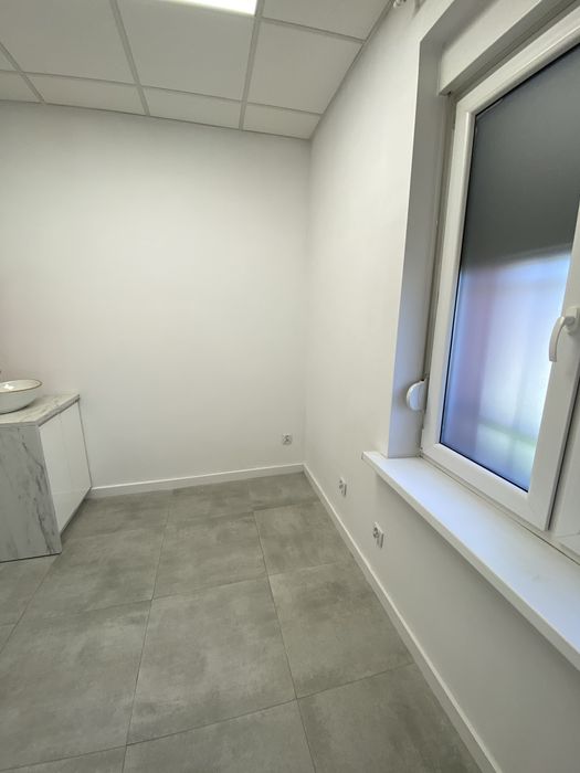 Wynajmę gabinet usługowy - lokal 40 m2