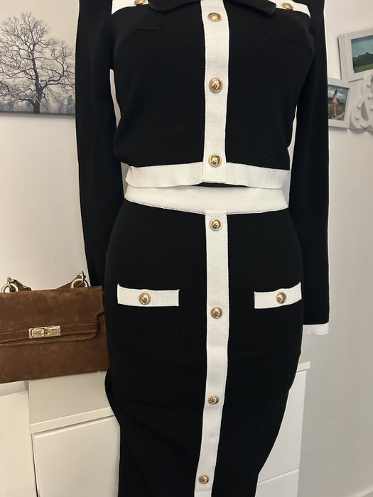 Garnitur  ze spodnicą i bluzka